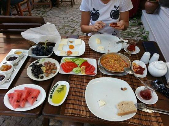Gold Hotel Batum Ngoại thất bức ảnh