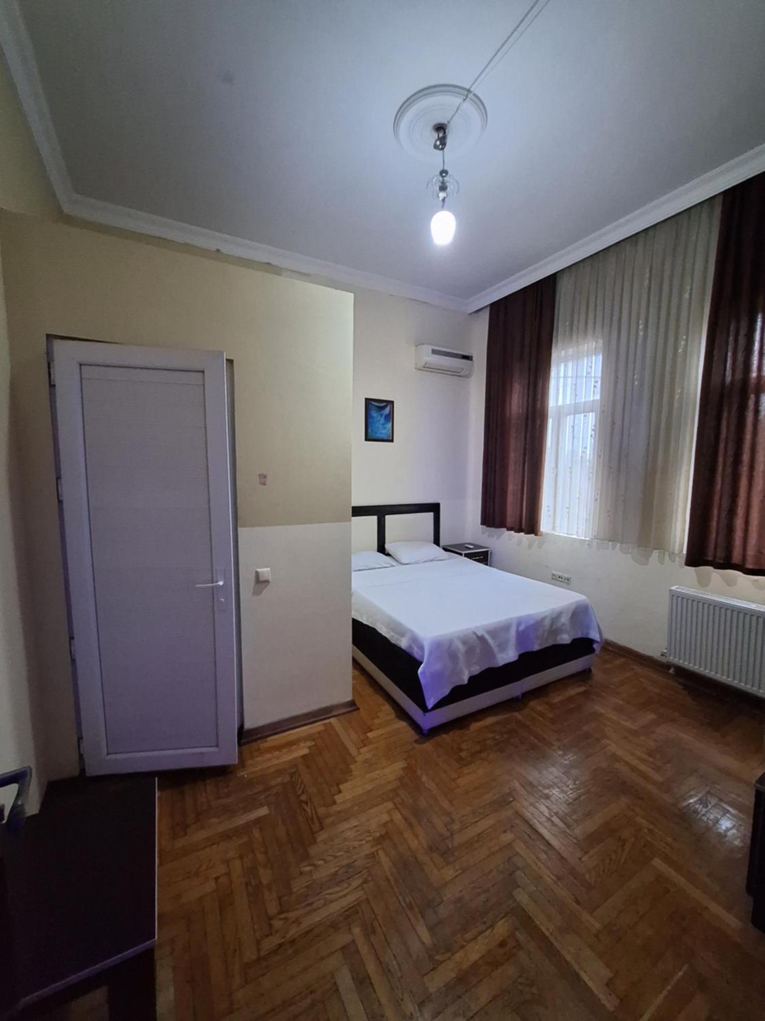 Gold Hotel Batum Ngoại thất bức ảnh