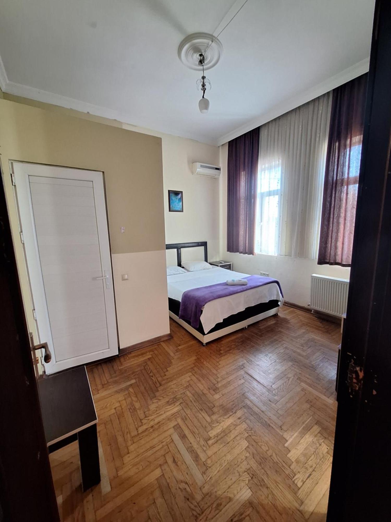 Gold Hotel Batum Ngoại thất bức ảnh