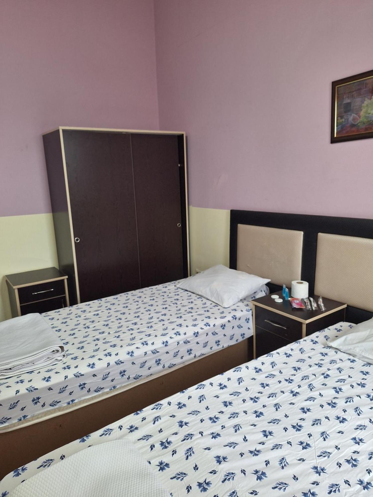 Gold Hotel Batum Ngoại thất bức ảnh