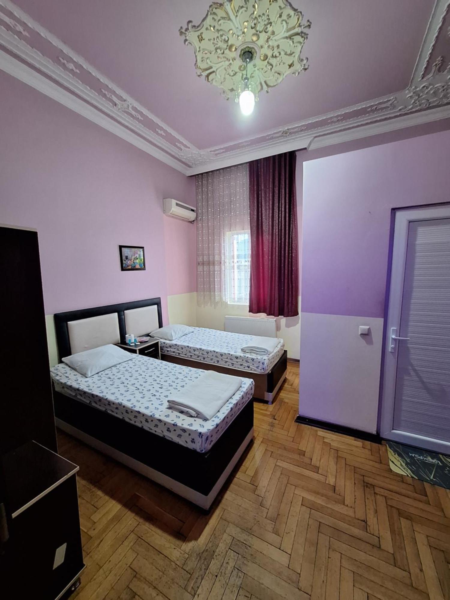 Gold Hotel Batum Ngoại thất bức ảnh